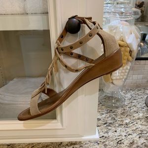 Ladies wedge sandals